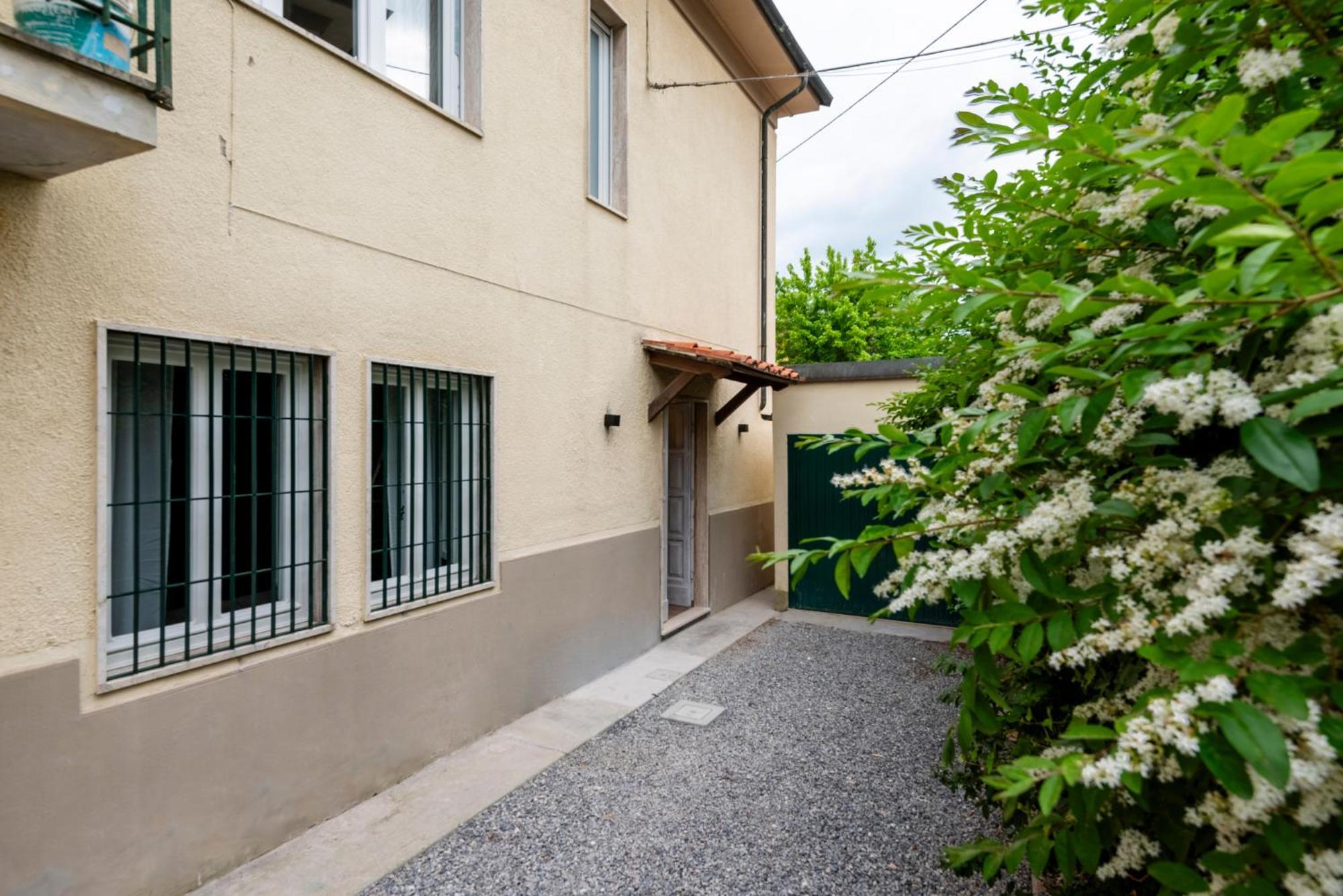 Iarsera Rooms And Apartment Λούκα Εξωτερικό φωτογραφία